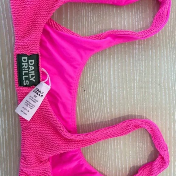 DAILY DRILLS WAVY BIKINI TOP - Picture 4 of 4